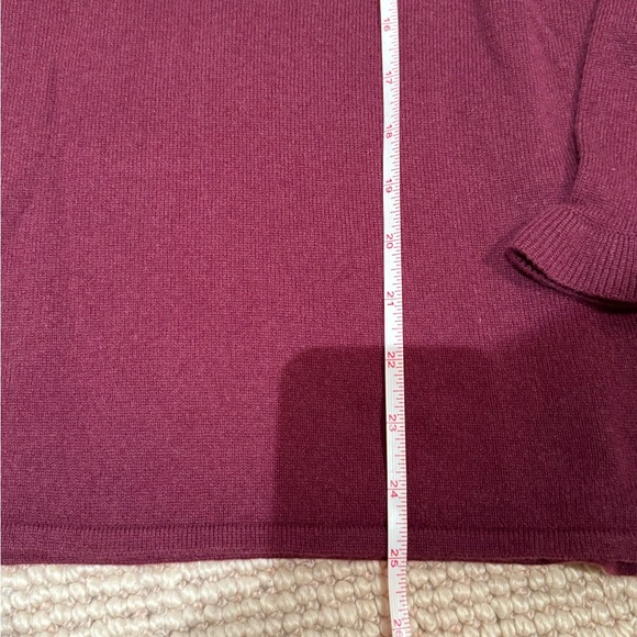 Beautiful Tory Burch cashmere sweater-ruffle neck, button front, ruffle sleeve - Picture 4 of 6